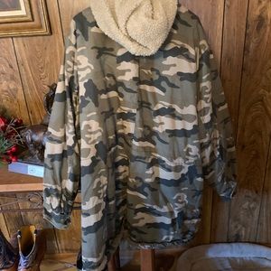 Avenue camo jacket